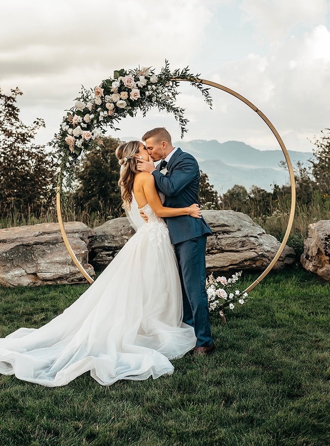 Is a Last-Minute Dream Wedding Possible? - Overlook Barn