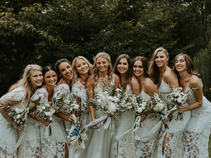 Anna-Bridesmaids-Meadow