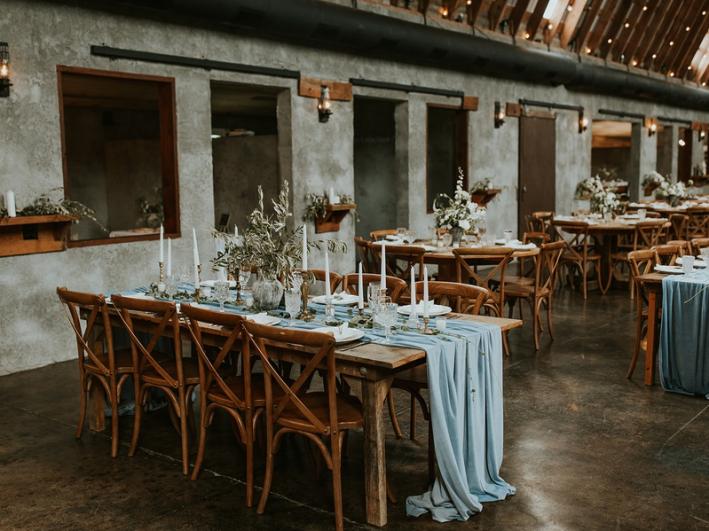 Barn-Wood-Table-Setting-Adam-Anna