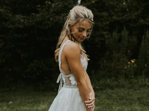 Bhldn-Dress-Bouquet-Anna-Adam