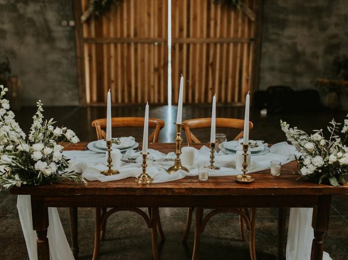 Bride-Groom-Head-Table-Adam-Anna