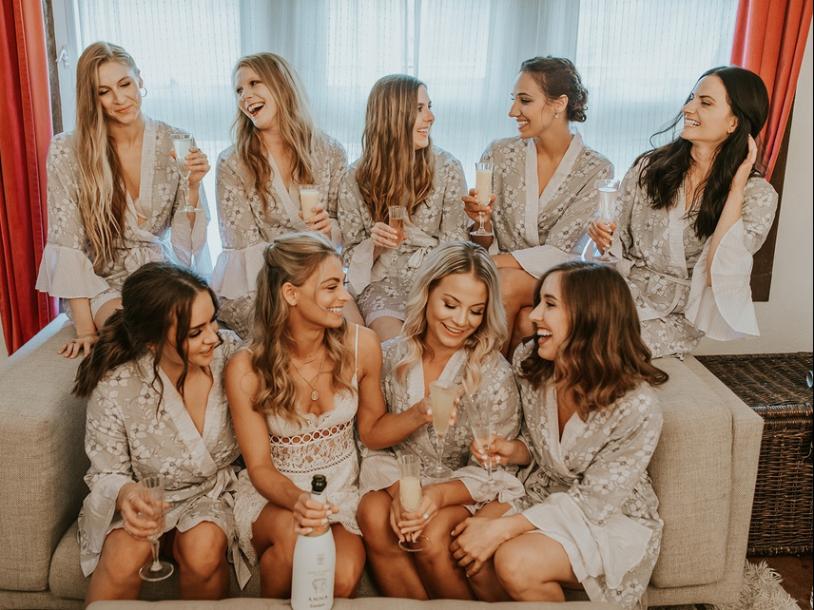 Bridesmaid-Champagne-Toast-Anna