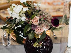 Vase-Table-Setting-Caitlin-Adam