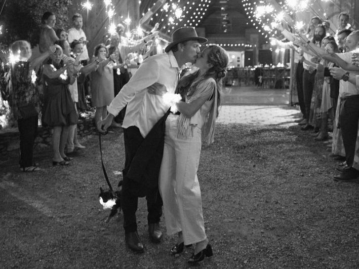 Sparkler-Exit-Kiss-Chesnut-Will