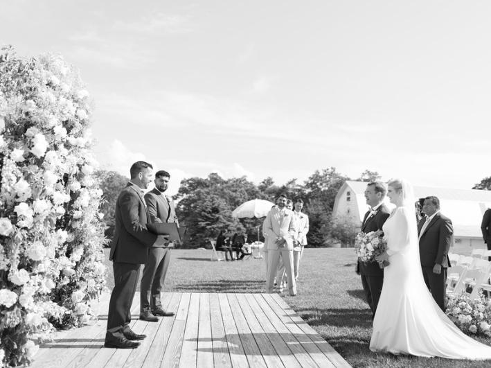 Father-Walking-Daughter-Down-Isle