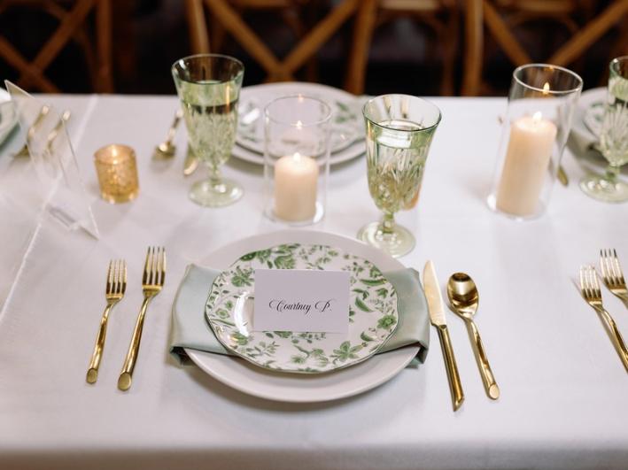 Place-Setting-Drew-Mackenzie
