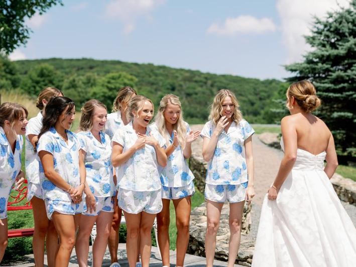 Bridal-Party-Mountain-Meadow