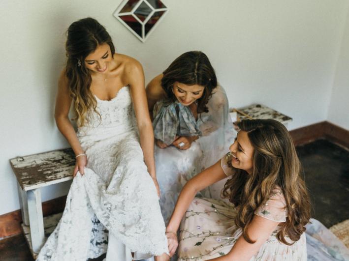 Bride-Getting-Ready-Katrina