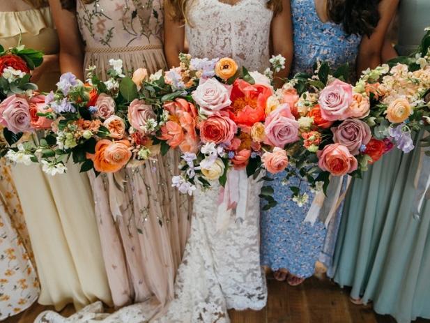 Bridesmaids-Beautiful-Color-Flowers-Katrina