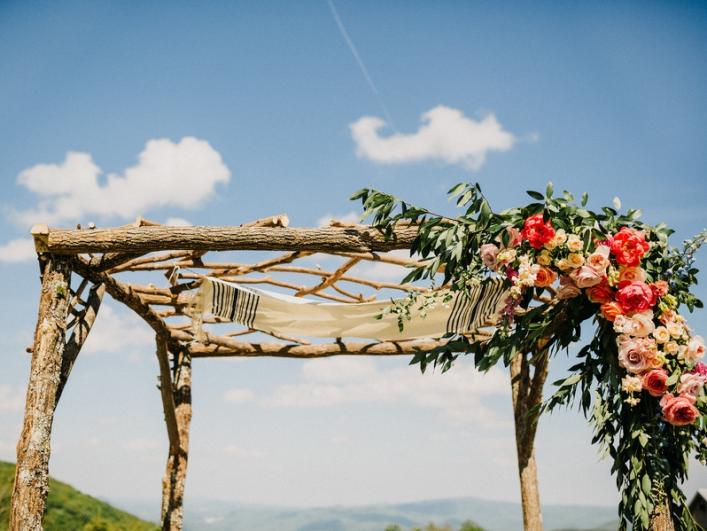 Chuppah-Flower-Decorations-Katrina-Fred
