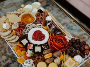 Wedding-Charcuterie-Board-Overlook-Barn