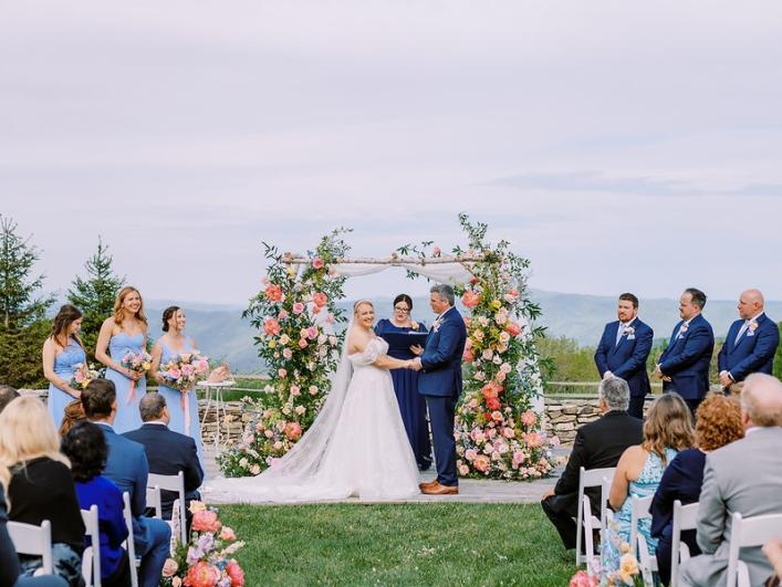 Blue-Ridge-Mountain-Ceremony-Lauren-TJ