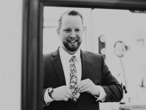 Mike-Adjust-Tie-Mirror