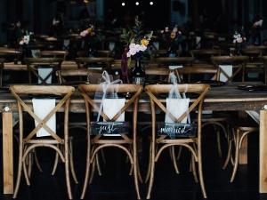 Wooden-Chair-Table-Setup-Barn-Interior