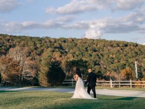 Mountain-Meadow-Stroll-Bride-Group