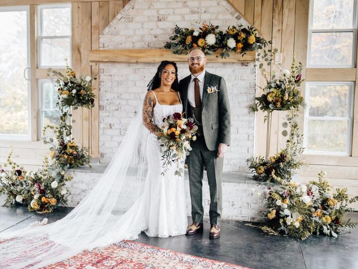 Bride-Groom-Pavilion-Wedding-Photo