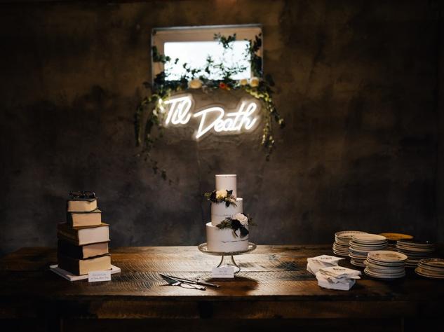 Wedding-Cake-Olivia-Tucker