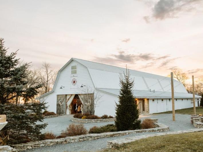Exterior-Overlook-Barn-Gravel-Path-Gallery