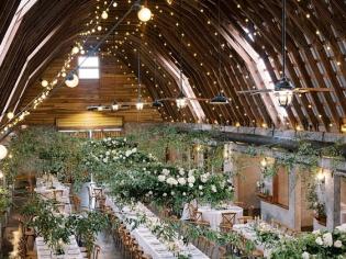 Hanging-Greenery-Overlook-Barn-Interior2-Gallery