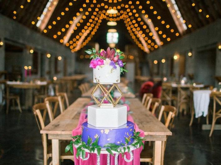 Wedding-Cake-Vault-Ceiling-Ugga-Mugga