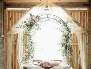 Spring-Flower-Arch-Overlook-Barn
