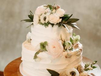 Wedding-Cake-Spring-Flower-Decoration